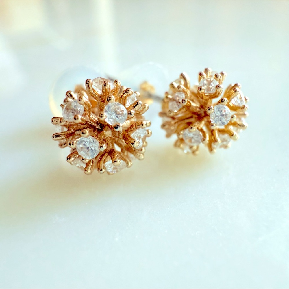 Banana Republic Gold Plated Flower Earrings